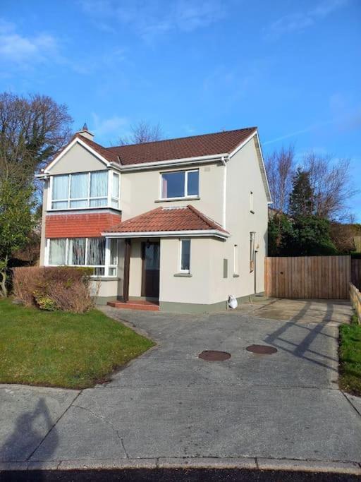 Large 4Bed Available Long-Term In Letterkenny别墅 外观 照片