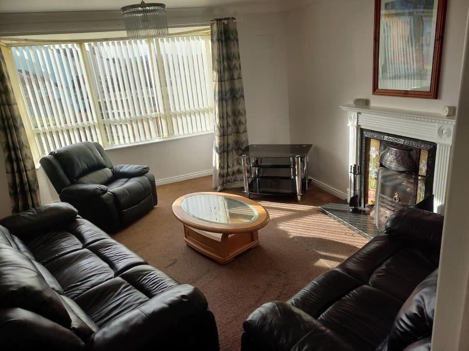 Large 4Bed Available Long-Term In Letterkenny别墅 外观 照片